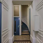 Studio Ideally Located In The Heart Of Paris